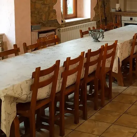 Hébergement de vacances La Bernarda Completa La Rad