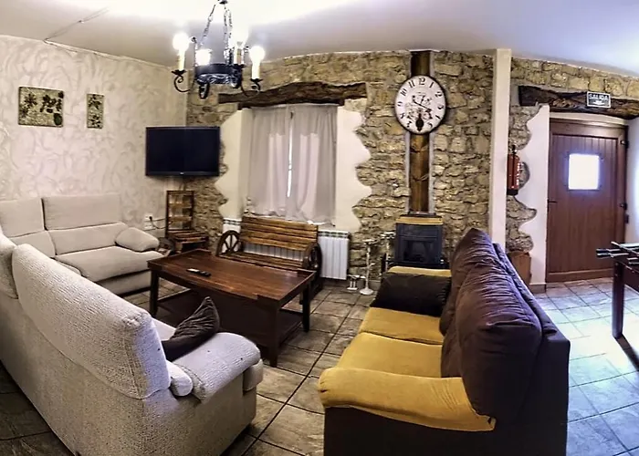 Nyaraló La Bernarda Completa *