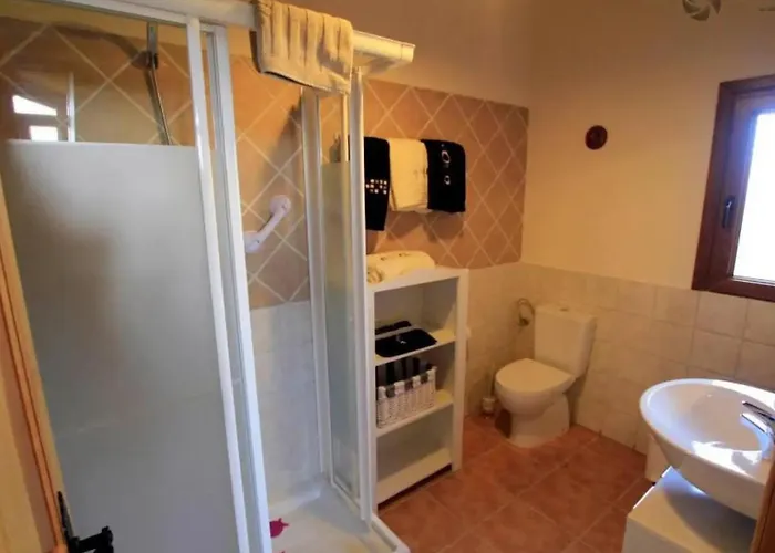 La Bernarda Completa Nyaraló La Rad